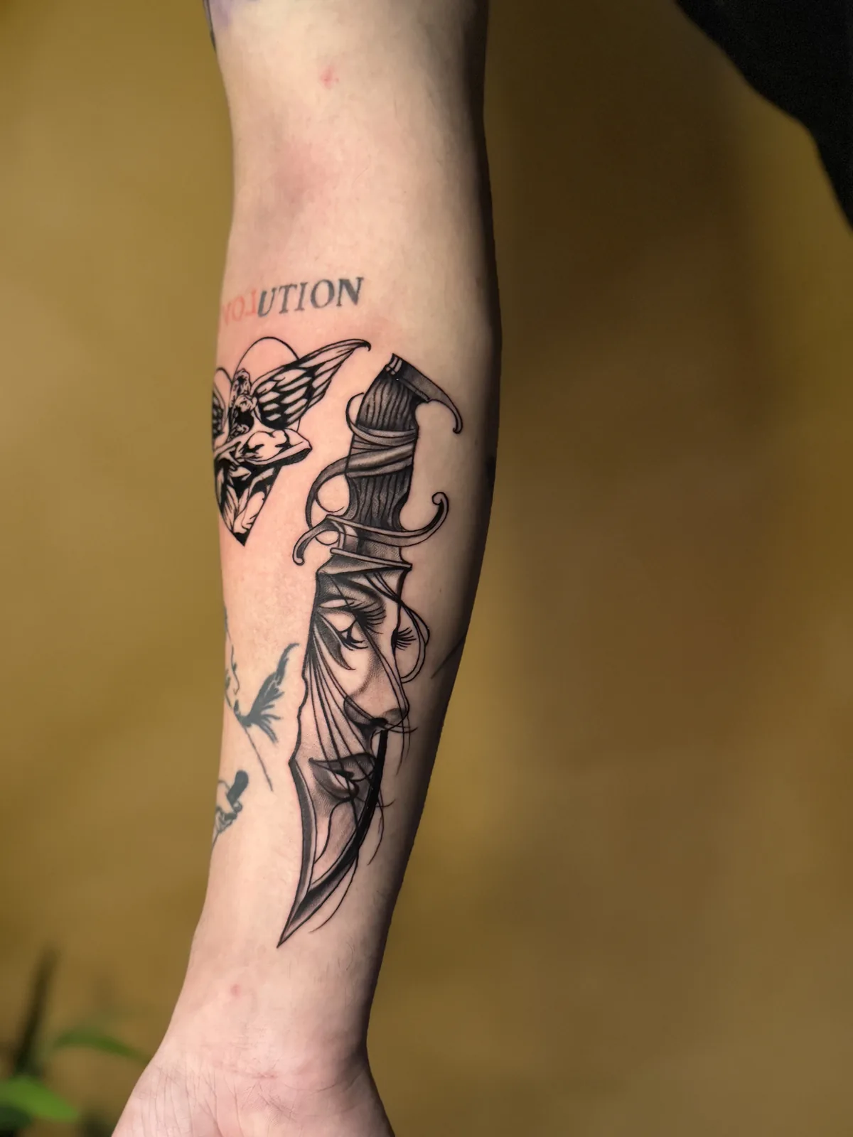 Fineline/Mikro-Realistic Tattoo Trustinkus Nürnberg