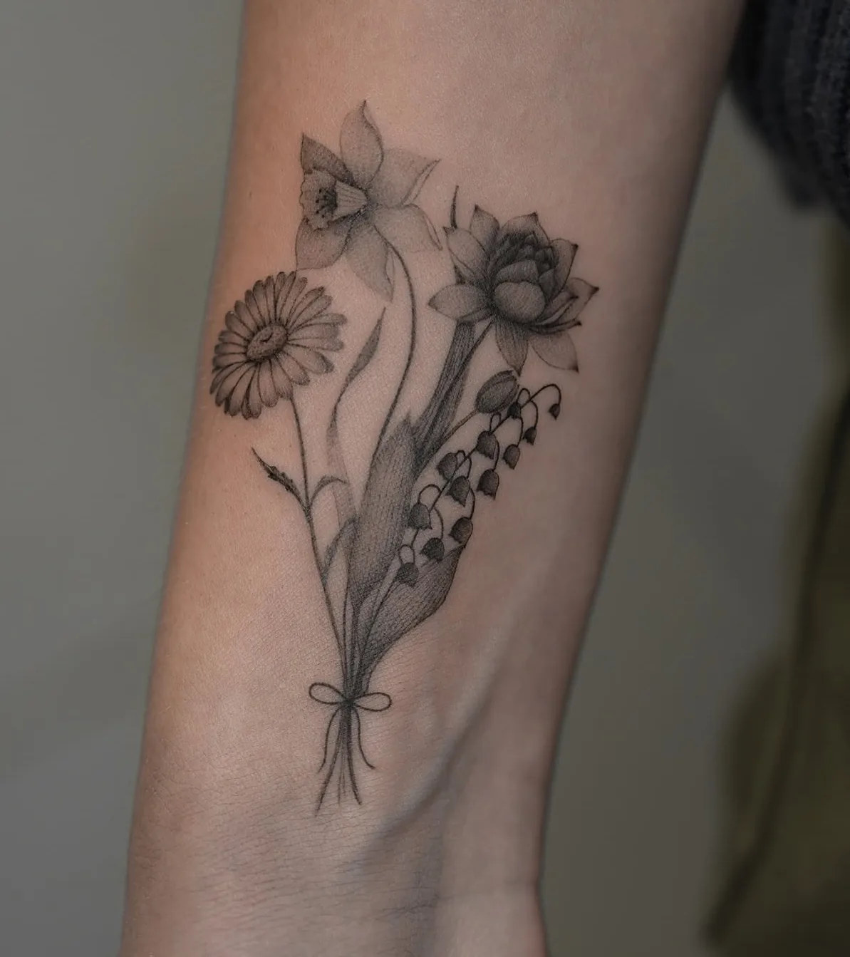 Fineline Tattoo Nürnberg – Blumenstrauß