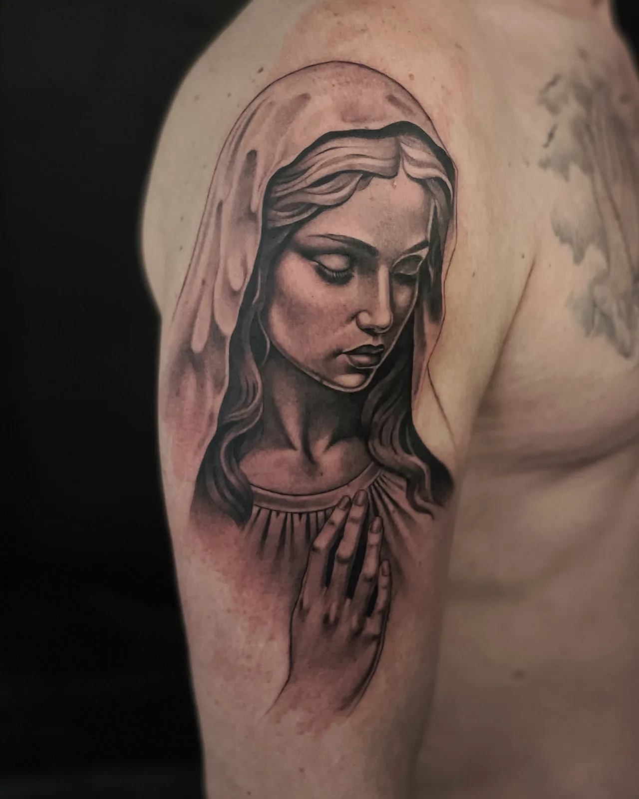 Realistic Tattoo Nürnberg – Madonna Portrait